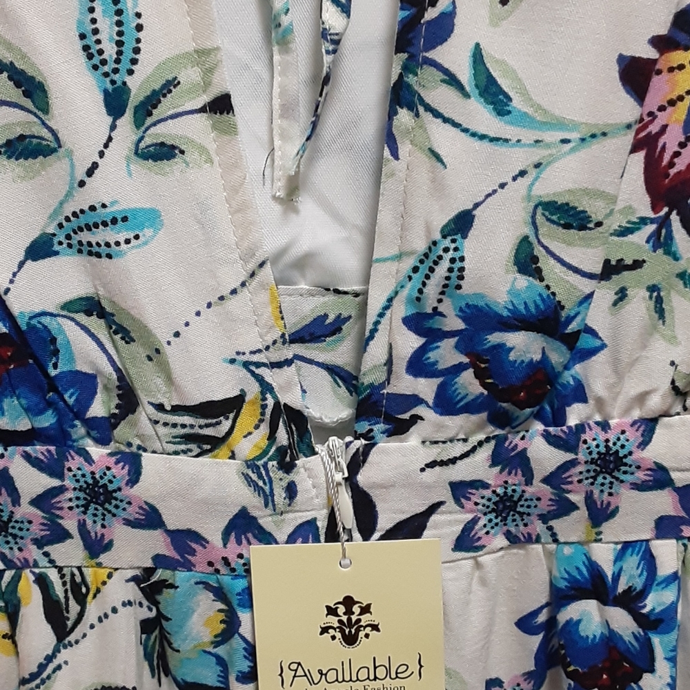 NWT Available by Angela Fashion jumpsuit - Picture 7 of 7